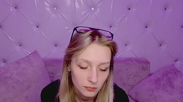 Akiro Kim7 online show from February 21, 2026, 2:23 am