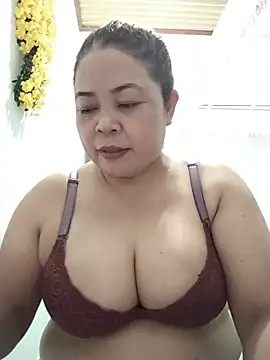 Baby-bigtits2026 online show from May 20, 2026, 10:21 am