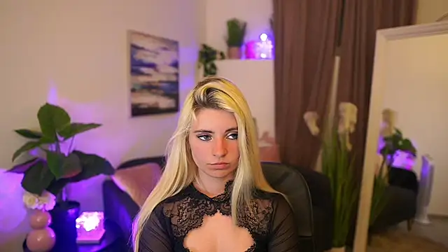 Jetpearl online show from April 15, 2026, 8:20 pm