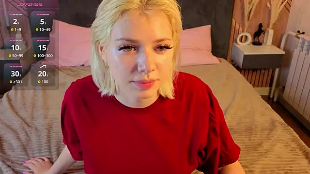 Snapshot of Kate_Krose chatting on July 9, 2026, 12:37 am Kate Krose online show from July 9, 2026, 12:37 am