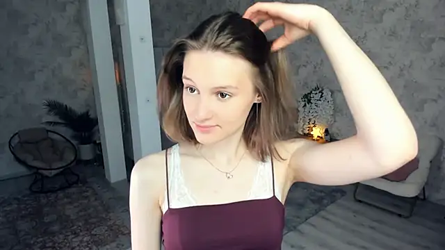 LianneBynon online show from April 11, 2026, 8:51 am