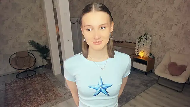 LianneBynon online show from April 17, 2026, 8:50 am