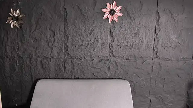 Snapshot of noahWolff_ chatting on February 28, 2026, 10:11 pm noahWolff online show from February 28, 2026, 10:11 pm