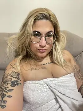 esposatattoo online show from February 21, 2026, 12:55 am