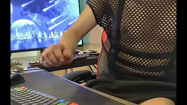 LovelyMeli online show from February 24, 2026, 2:04 pm