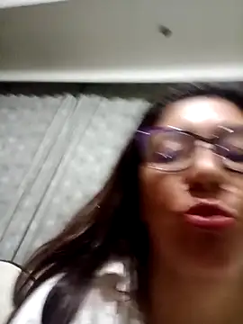 pamela sexy23 online show from April 17, 2026, 3:42 am