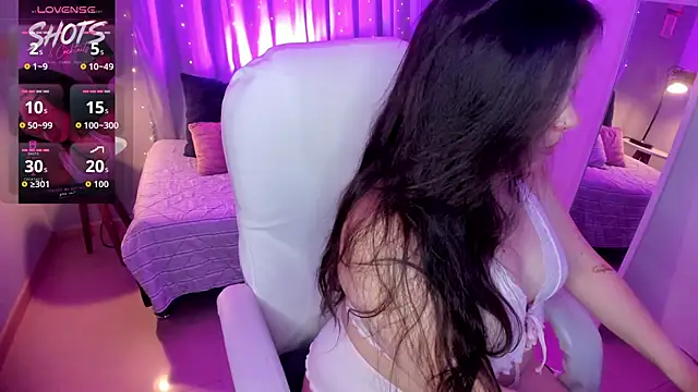 Snapshot of Raven_sweeteyes chatting on July 1, 2026, 3:19 am Raven sweeteyes online show from July 1, 2026, 3:19 am