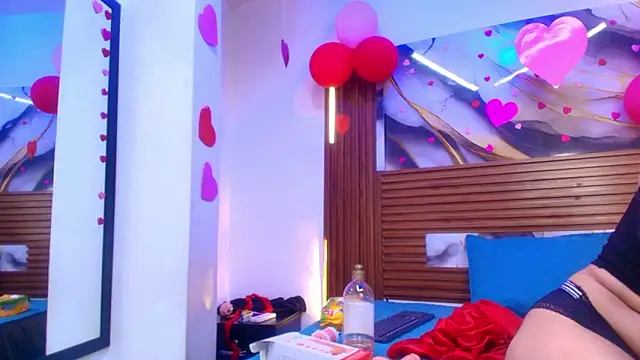 Snapshot of crystal_love08 chatting on February 20, 2026, 7:14 pm crystal love08 online show from February 20, 2026, 7:14 pm