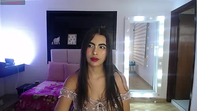 Perla lovely  online show from February 19, 2026, 8:05 pm