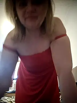 Snapshot of VitniKis chatting on February 4, 2026, 7:03 am VitniKis online show from February 4, 2026, 7:03 am