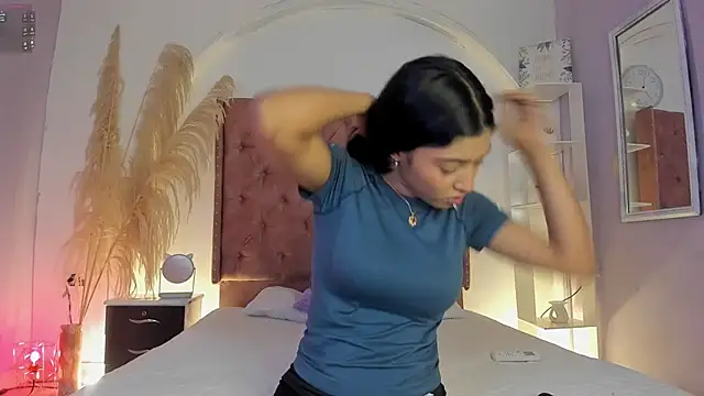 Lia Passion online show from March 24, 2026, 7:41 pm