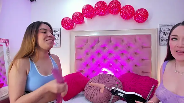 Snapshot of AmbarClarck chatting on February 10, 2026, 12:09 pm AmbarClarck online show from February 10, 2026, 12:09 pm