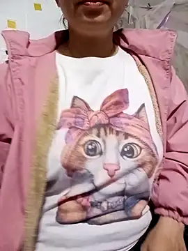 Snapshot of Arica_sexy001 chatting on February 10, 2026, 1:43 am Arica sexy001 online show from February 10, 2026, 1:43 am