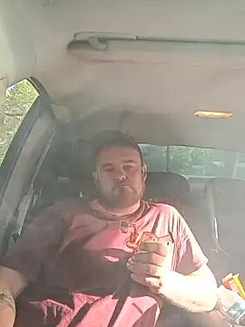 Snapshot of chad23162 chatting on April 15, 2026, 10:32 pm chad23162 online show from April 15, 2026, 10:32 pm