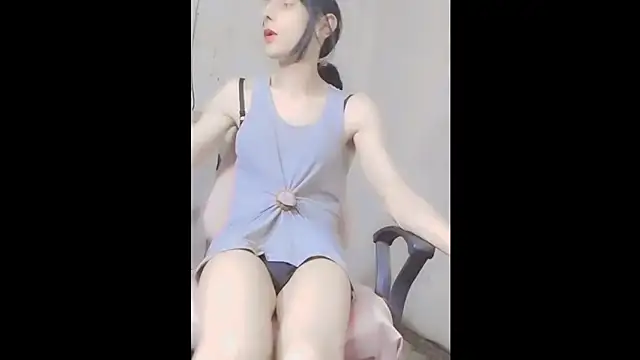 Snapshot of ammsexy1 chatting on June 13, 2026, 10:18 pm ammsexy1 online show from June 13, 2026, 10:18 pm