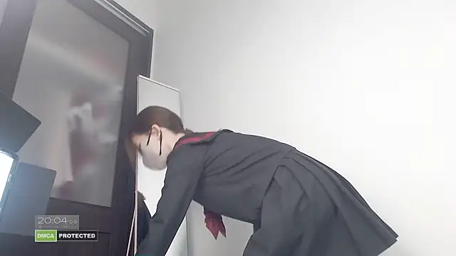 Piko crystal online show from March 25, 2026, 11:05 am