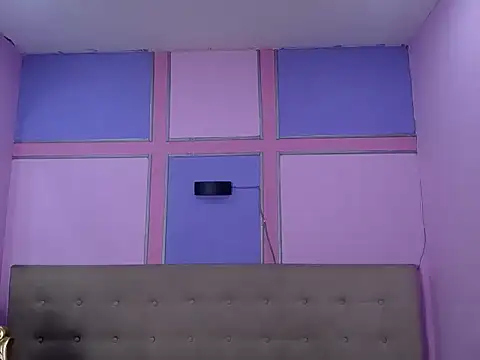 Snapshot of Melannyy__ chatting on February 20, 2026, 6:26 am Melannyy online show from February 20, 2026, 6:26 am