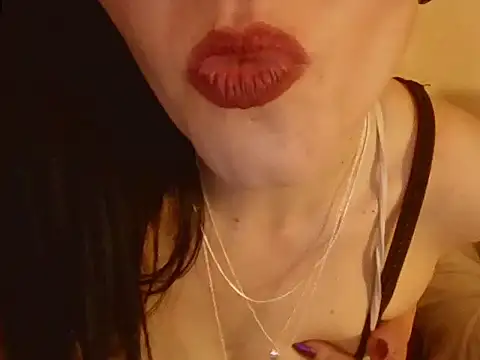 Snapshot of VelvetX-Mona chatting on March 11, 2026, 10:16 pm VelvetX-Mona online show from March 11, 2026, 10:16 pm