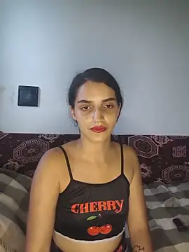 SoniaMoonnnnn online show from June 9, 2026, 6:19 pm