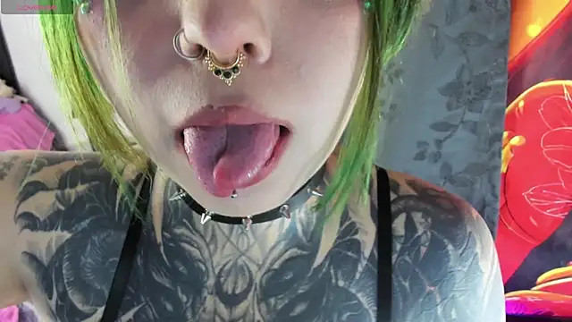 Snapshot of Zenith_Raven chatting on February 4, 2026, 5:35 am Zenith Raven online show from February 4, 2026, 5:35 am