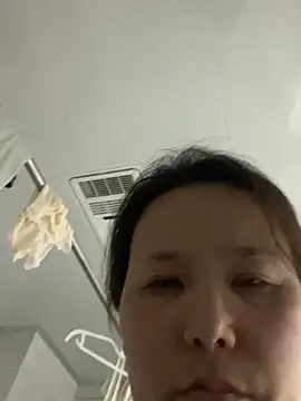 Youyou 12 online show from February 10, 2026, 2:54 pm