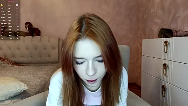 TarynPalek online show from March 3, 2026, 6:41 am