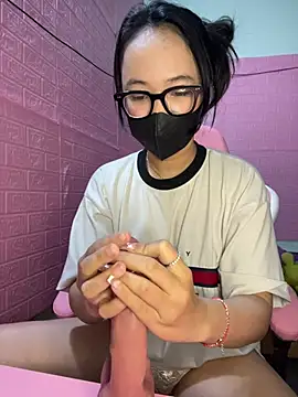 Leeeiuu online show from February 25, 2026, 2:48 pm