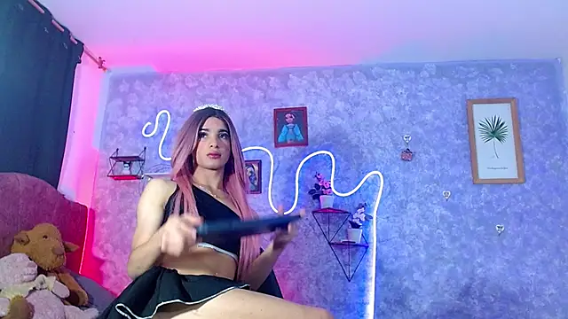 Everlin  Hot  online show from February 6, 2026, 11:35 am