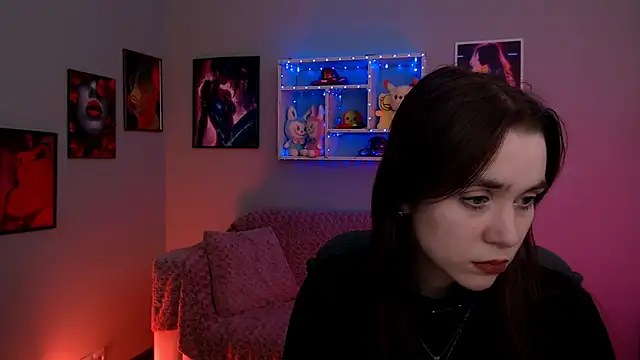 laurenmurrr online show from April 29, 2026, 12:20 pm
