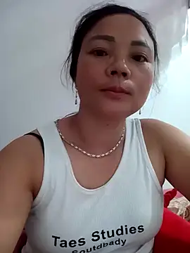 neyney110 online show from February 6, 2026, 10:02 pm