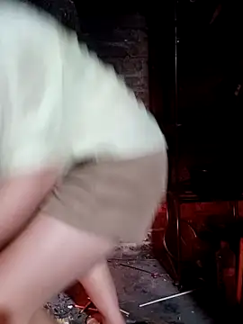 neyney110 online show from April 1, 2026, 10:49 am