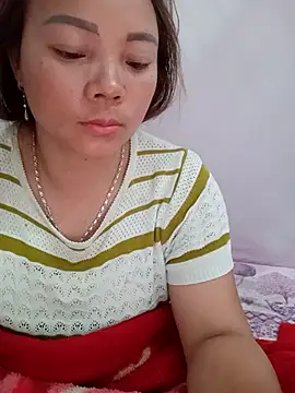 neyney110 online show from April 12, 2026, 2:22 pm