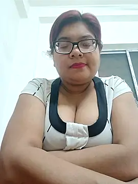 Elie Hallway online show from February 12, 2026, 6:47 pm