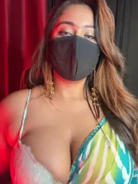 queen-panda online show from April 12, 2026, 5:40 pm