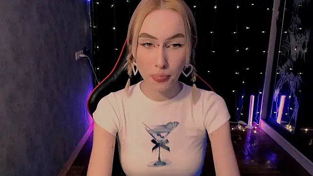 Snapshot of crybambi chatting on February 11, 2026, 7:02 am crybambi online show from February 11, 2026, 7:02 am