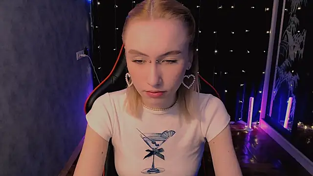 Snapshot of crybambi chatting on February 13, 2026, 6:20 am crybambi online show from February 13, 2026, 6:20 am