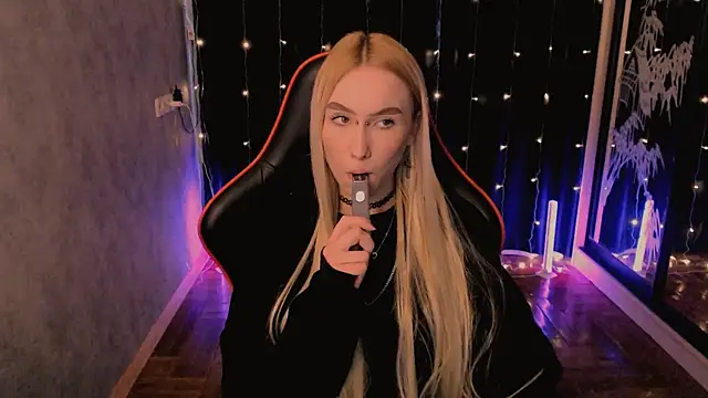 Snapshot of crybambi chatting on February 27, 2026, 7:41 am crybambi online show from February 27, 2026, 7:41 am