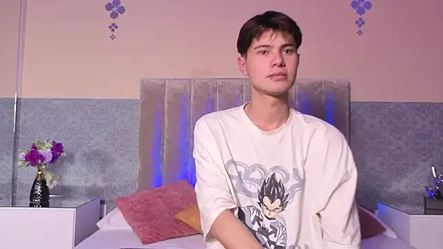 Snapshot of Derek_Sinn chatting on February 12, 2026, 8:15 pm Derek Sinn online show from February 12, 2026, 8:15 pm