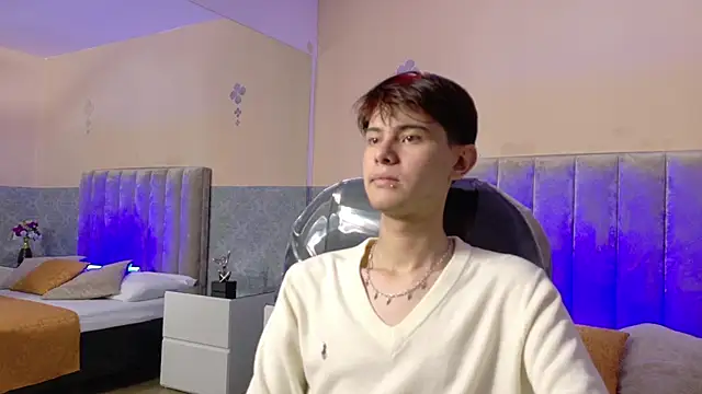 Derek Sinn online show from April 2, 2026, 7:44 pm