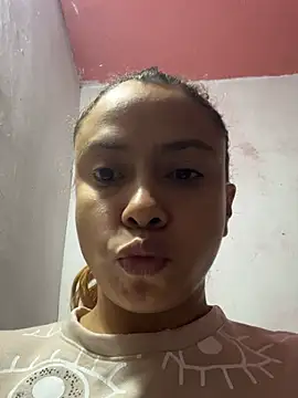 Samantha rousse28 online show from February 18, 2026, 10:33 am