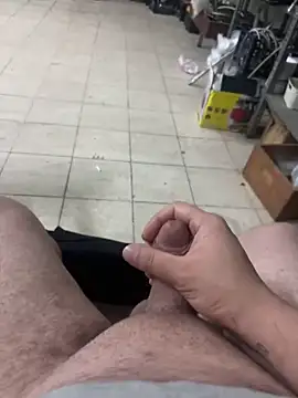 Snapshot of Can3438q chatting on February 3, 2026, 2:53 am Can3438q online show from February 3, 2026, 2:53 am