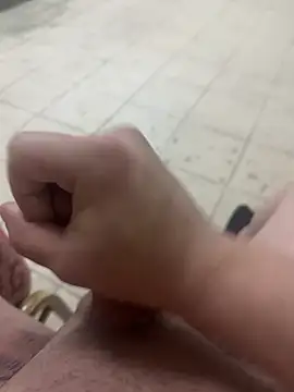 Snapshot of Can3438q chatting on February 13, 2026, 9:00 pm Can3438q online show from February 13, 2026, 9:00 pm