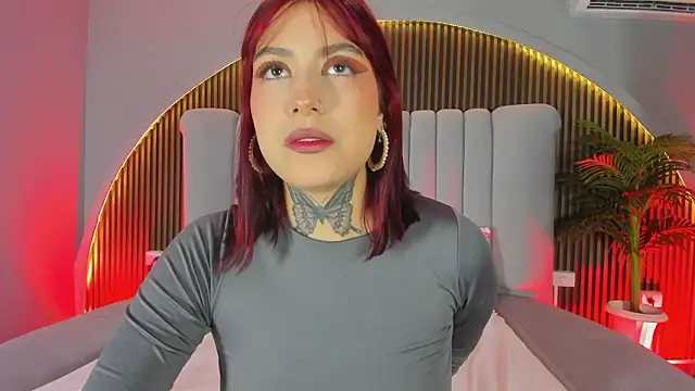 Snapshot of Ravenn21x chatting on February 13, 2026, 12:12 pm Ravenn21x online show from February 13, 2026, 12:12 pm