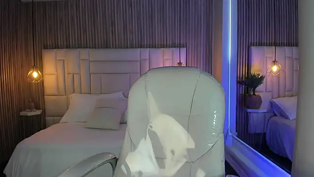 Snapshot of Ravenn21x chatting on February 24, 2026, 11:41 am Ravenn21x online show from February 24, 2026, 11:41 am