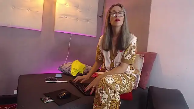 Snapshot of laurasofia45 chatting on March 13, 2026, 3:51 pm laurasofia45 online show from March 13, 2026, 3:51 pm