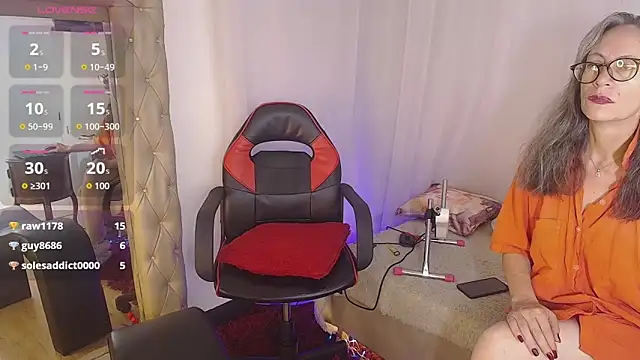 Snapshot of laurasofia45 chatting on April 15, 2026, 3:30 pm laurasofia45 online show from April 15, 2026, 3:30 pm