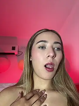 kloe  t18 online show from April 21, 2026, 4:34 pm