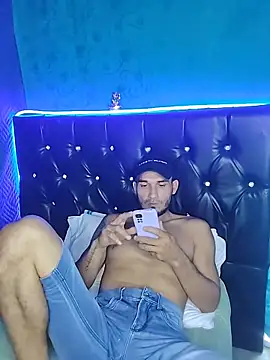 Snapshot of junior_men22 chatting on February 14, 2026, 1:52 pm junior men22 online show from February 14, 2026, 1:52 pm