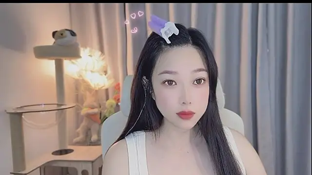Snapshot of Yumi_yuni chatting on May 4, 2026, 1:45 am Yumi yuni online show from May 4, 2026, 1:45 am