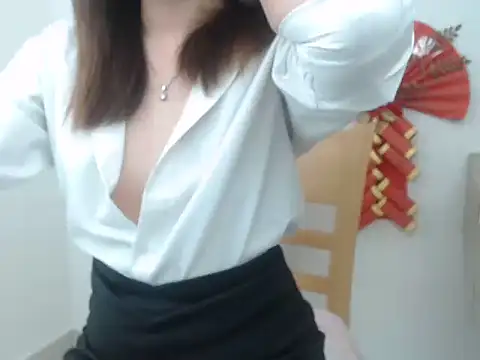 Snapshot of Rose_Thorny2k chatting on February 25, 2026, 5:50 am Rose Thorny2k online show from February 25, 2026, 5:50 am